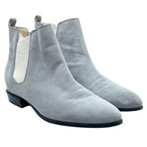 NINE WEST LIGHT GREY SUEDE ALMOND TOE BOOTIE
